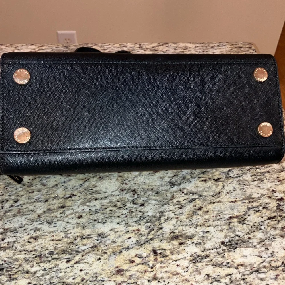 Michael Kors Black Purse Tote Bag Zipper Closure All Occasion Shoulder Handbag - Picture 9 of 10